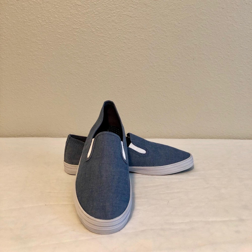 SOLD Slip-on Sneakers